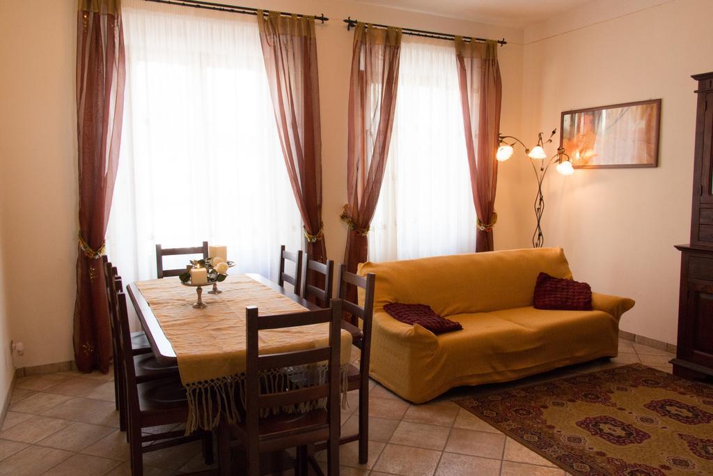 Note In Val D'Orcia Apartment San Quirico dʼOrcia Exterior foto
